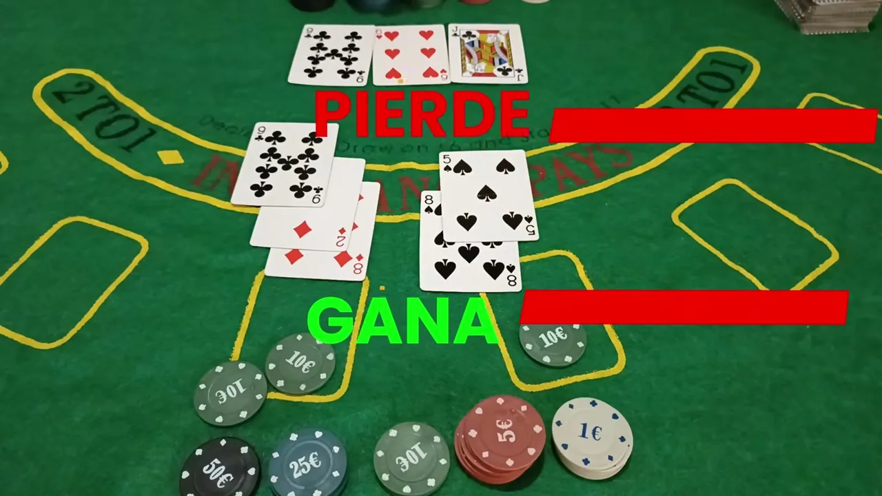Sesión de blackjack online aplicando la estrategia básica en un casino con licencia DGOJ