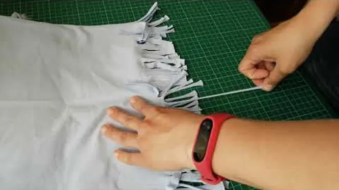 Cómo hacer cosas nuevas sin una aguja y hilos de una vieja camiseta T