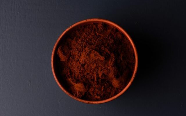 La harina de sangre como el fertilizante: ¿qué es y cuándo usarla? Foto