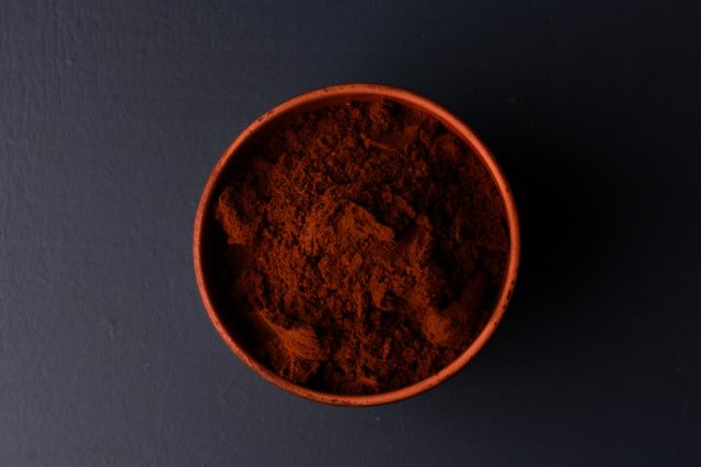 La harina de sangre como el fertilizante: ¿qué es y cuándo usarla? Foto