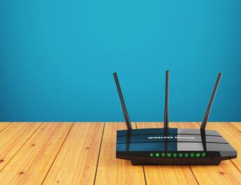 Cómo reforzar la señal del router Wi-Fi en el piso